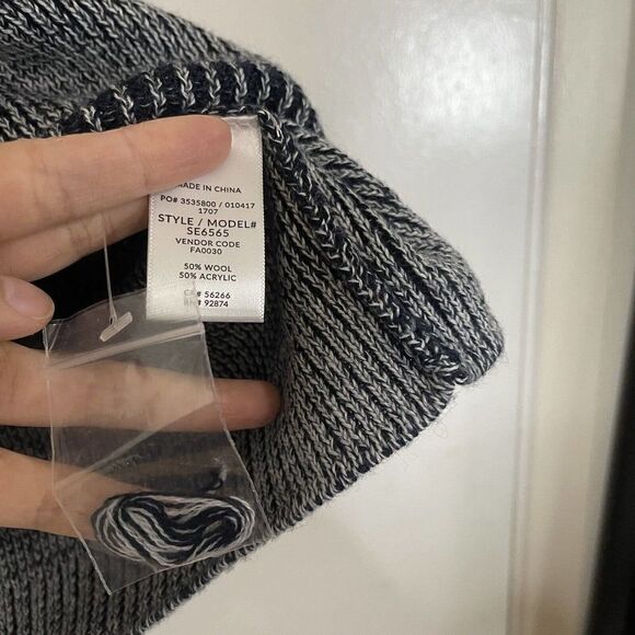 NEW! Splendid Blue Marled Cold Shoulder V Neck Short Sleeve wool blend sweater M - Picture 6 of 6